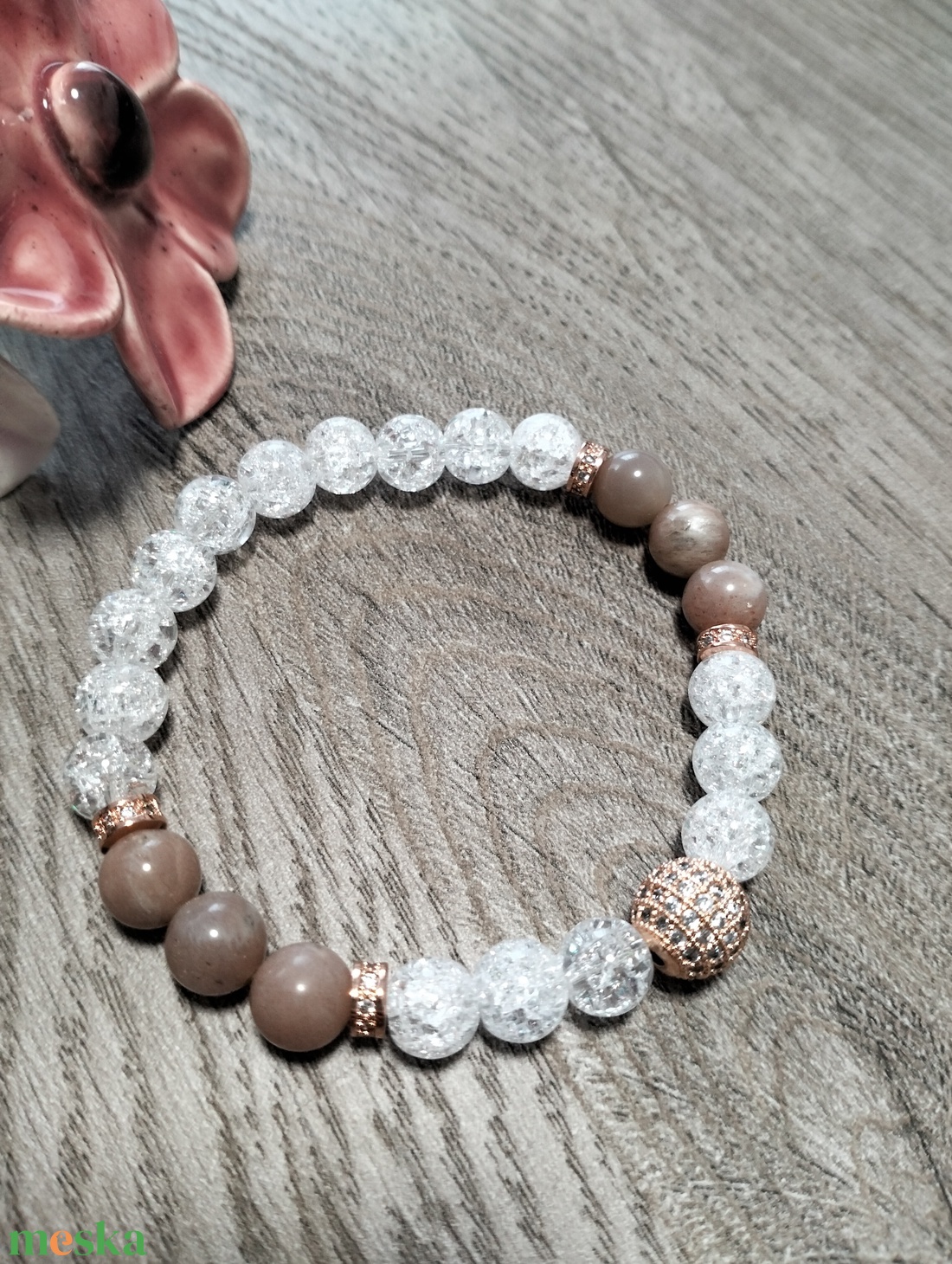 Női Ásványkarkötő - Roppantott hegyikristály + Barna holdkő - ékszer - karkötő - ásványkarkötő - Meska.hu