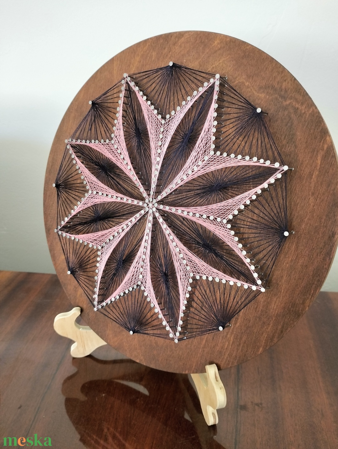 String Art - fonalművészet - Éjféli szirom - otthon & életmód - dekoráció - fali és függő dekoráció - falra akasztható dekor - Meska.hu