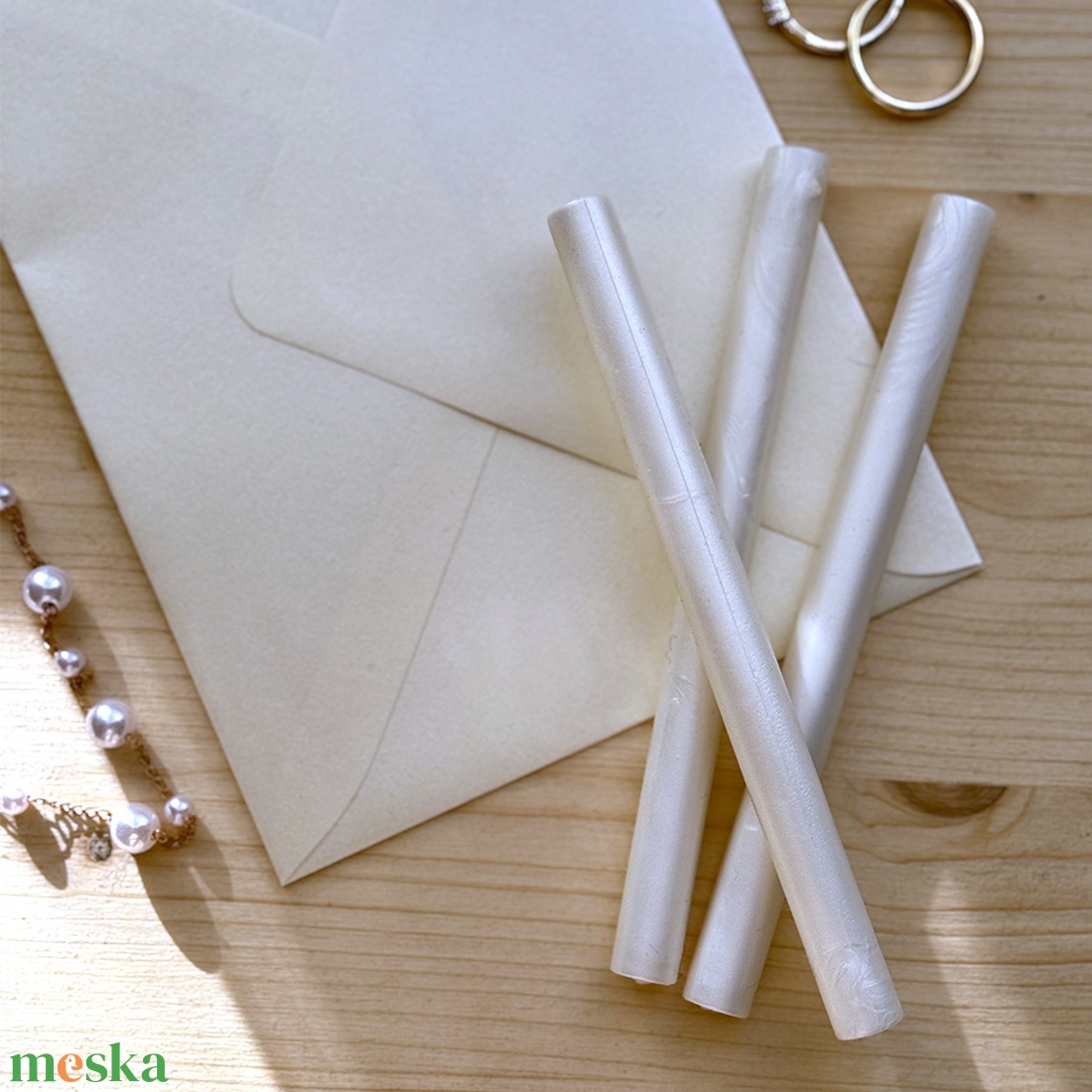 Viaszrúd, fehér - esküvő - meghívó & kártya - esküvői pecsét, bélyegző - esküvői viasz pecsét - Meska.hu
