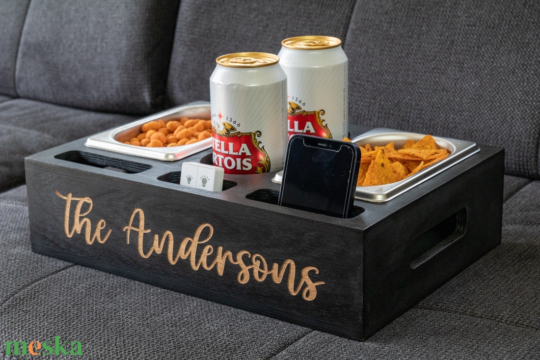KIÁRÚSÍTÁS! GRAVÍROZÁS NÉLKÜL! Csak Fekete színben. Kanapé rendező nasis doboz, sofa box, snack tál, ital és sör tartó - otthon & életmód - dekoráció - asztal és polc dekoráció - díszdoboz - Meska.hu