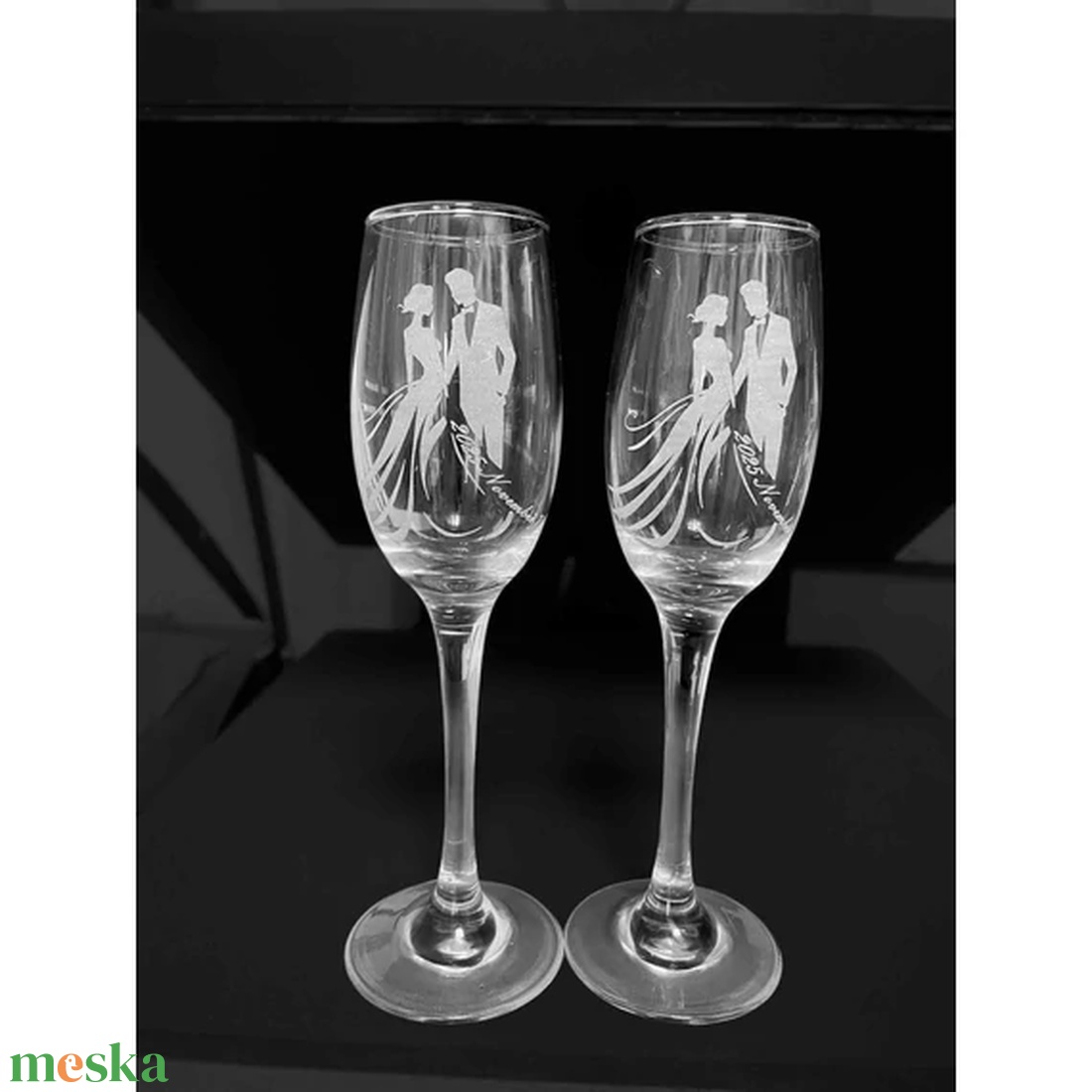 Gravírozott pezsgőspoharak - esküvő - emlék & ajándék - nászajándék - esküvői pohár, pohárszett - Meska.hu
