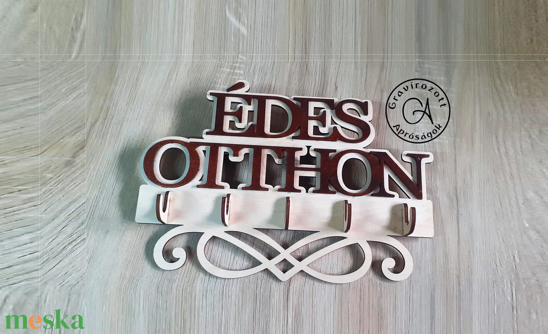 Édes otthon feliratú fali kulcstartó - otthon & életmód - dekoráció - fali és függő dekoráció - fali kulcstartó - Meska.hu Édes otthon feliratú fali kulcstartó - otthon & életmód - dekoráció - fali és függő dekoráció - fali kulcstartó - Meska.hu