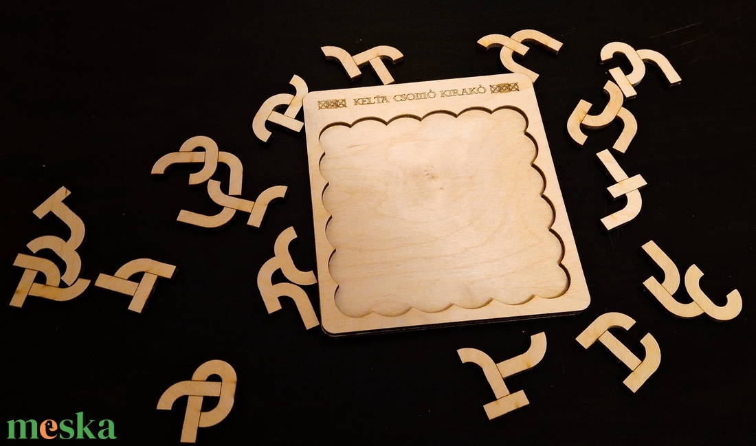 Kelta Csomó Fa Puzzle Fedezd fel az ősi szimbólumok világát! - játék & sport - puzzle - forma puzzle - Meska.hu Kelta Csomó Fa Puzzle Fedezd fel az ősi szimbólumok világát! - játék & sport - puzzle - forma puzzle - Meska.hu