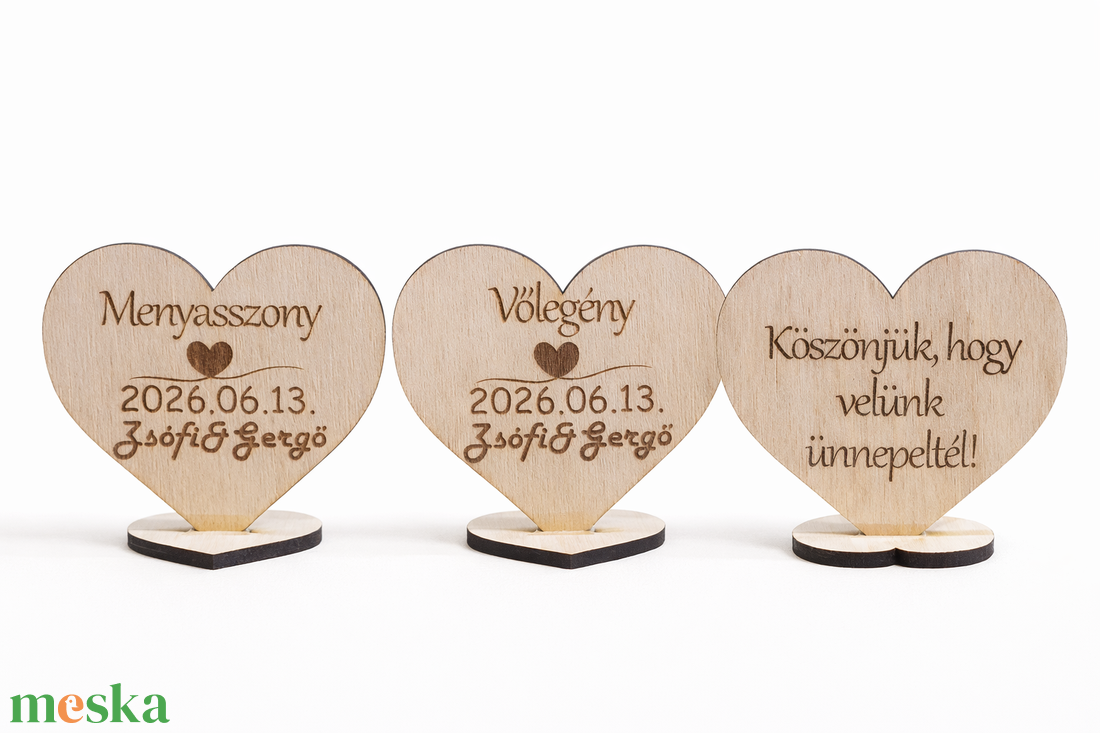 Személyre szabható szív alakú ültetőkártya és ajándék esküvőre - esküvő - emlék & ajándék - köszönőajándék - Meska.hu