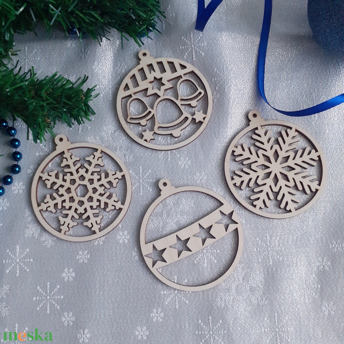  10db-os gömb alakú karácsonyfadísz szett - karácsony - karácsonyi lakásdekoráció - karácsonyfadíszek - Meska.hu