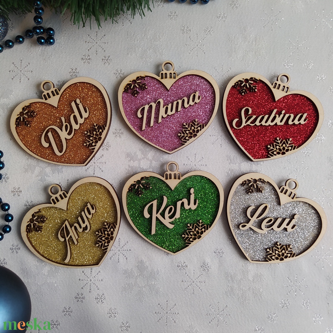 Neves, csillámos, szív alakú karácsonyfadísz - karácsony - karácsonyi lakásdekoráció - karácsonyfadíszek - Meska.hu