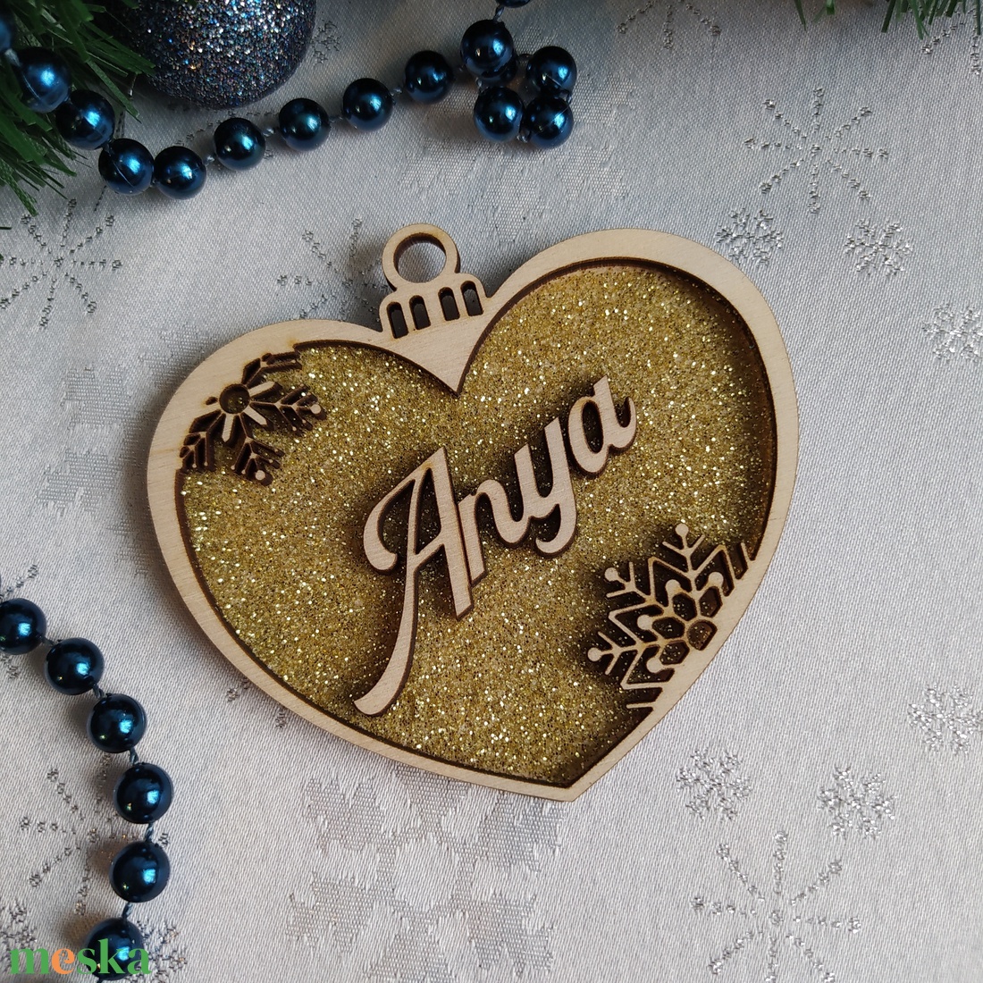 Neves, csillámos, szív alakú karácsonyfadísz - karácsony - karácsonyi lakásdekoráció - karácsonyfadíszek - Meska.hu
