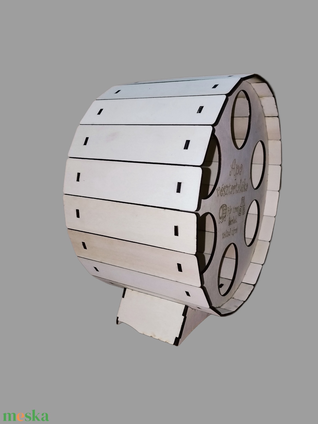 A tökéletes ajándék, amit nem a polcon fognak kerülgetni fa söröshordó - karácsony - karácsonyi lakásdekoráció - ünnepi asztaldekoráció - Meska.hu