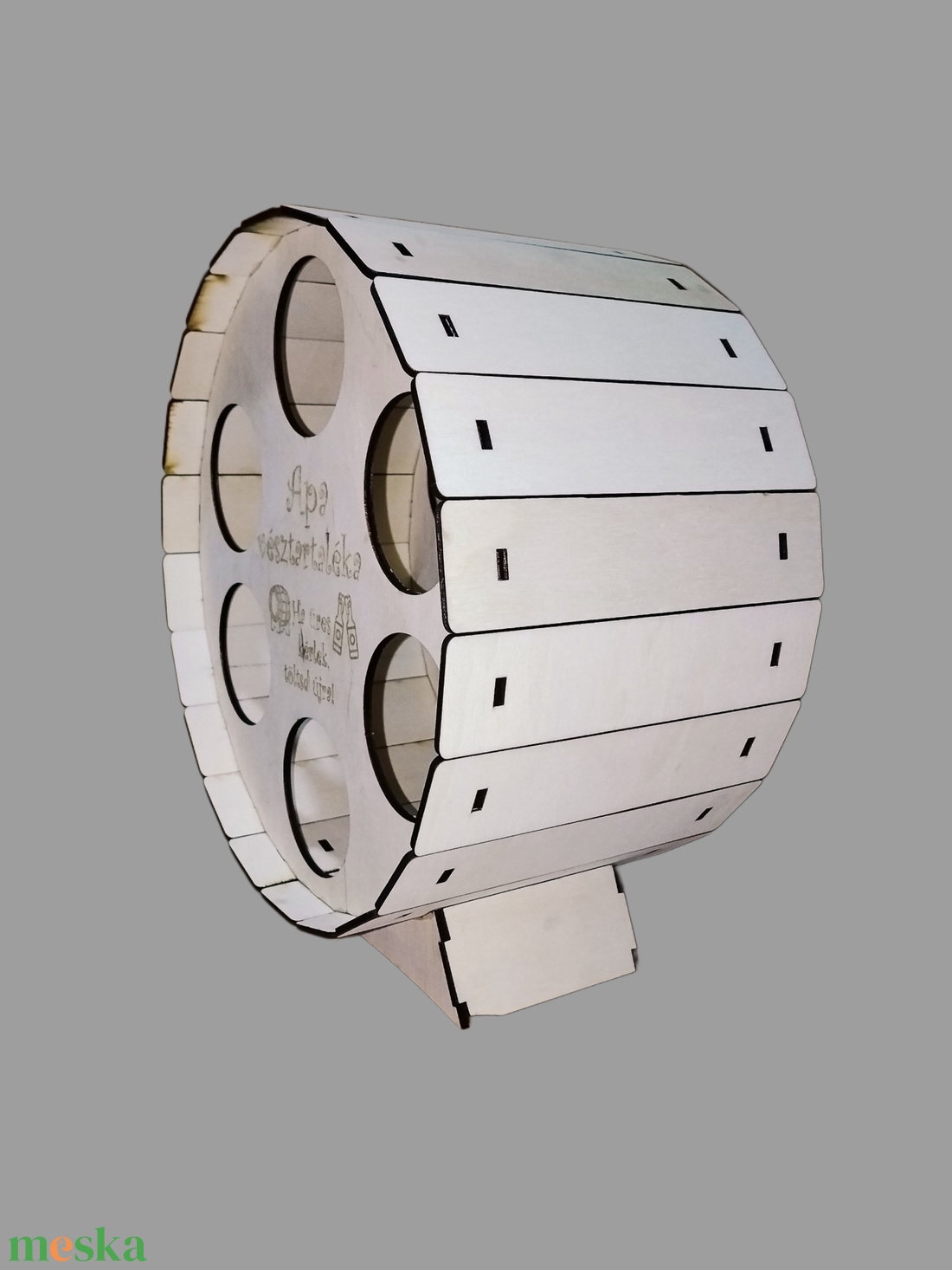 A tökéletes ajándék, amit nem a polcon fognak kerülgetni fa söröshordó - karácsony - karácsonyi lakásdekoráció - ünnepi asztaldekoráció - Meska.hu