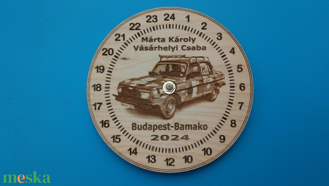 Budapest-Bamakó 2024. Wartburg 353 mintás falióra. 24 órás számlappal. (Márta Károly, Vásárhalyi Csaba) - otthon & életmód - dekoráció - fali és függő dekoráció - falióra & óra - Meska.hu