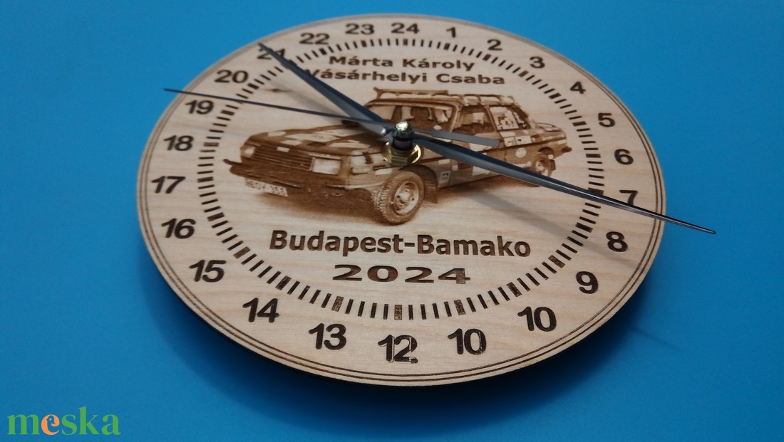 Budapest-Bamakó 2024. Wartburg 353 mintás falióra. 24 órás számlappal. (Márta Károly, Vásárhalyi Csaba) - otthon & életmód - dekoráció - fali és függő dekoráció - falióra & óra - Meska.hu