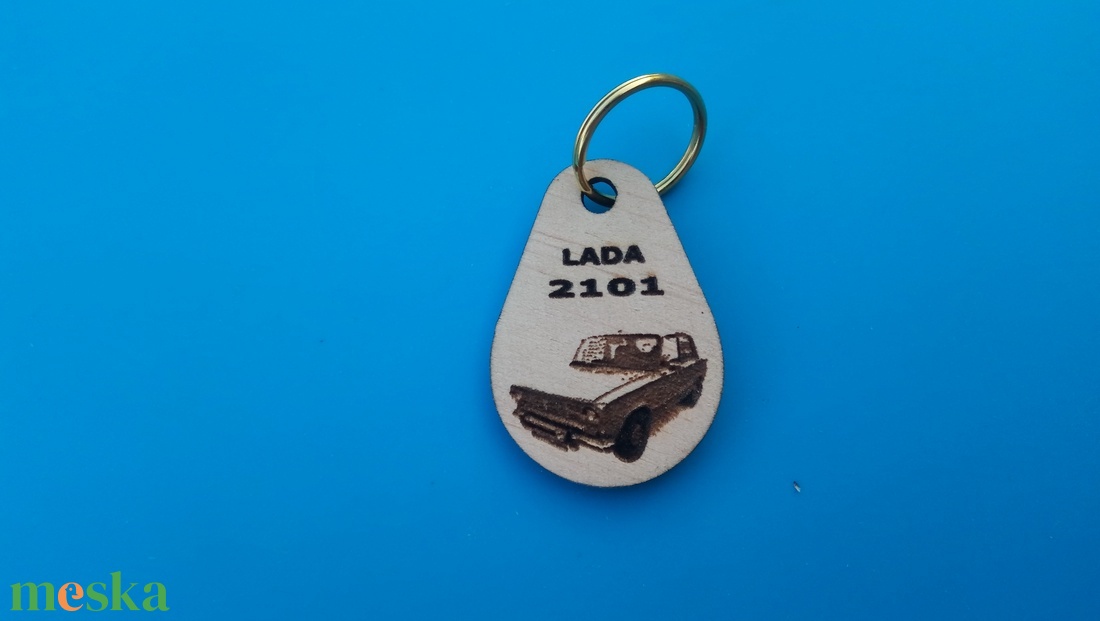 LADA 2101 mintás kulcstartó. Ladás függő. (Az autó eredeti szine: zöld.) - táska & tok - kulcstartó & táskadísz - kulcstartó - Meska.hu LADA 2101 mintás kulcstartó. Ladás függő. (Az autó eredeti szine: zöld.) - táska & tok - kulcstartó & táskadísz - kulcstartó - Meska.hu