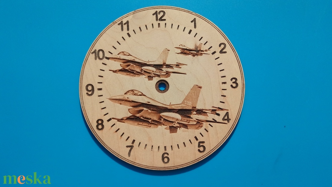 F16 mintás falióra - otthon & életmód - dekoráció - fali és függő dekoráció - falióra & óra - Meska.hu F16 mintás falióra - otthon & életmód - dekoráció - fali és függő dekoráció - falióra & óra - Meska.hu