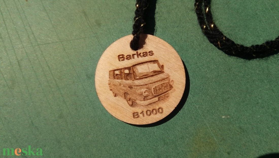 Barkas mintás függő. Visszapillantóra, nyakba, szekrényajtóra, hátizsákra. - otthon & életmód - dekoráció - fali és függő dekoráció - függődísz - Meska.hu