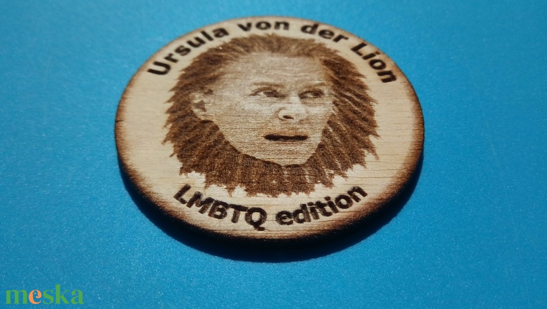 Hűtőmágnes Ursula Von Der Lion (Igen, oroszlán.) mintával. Egyedileg készített mágneseket rendelhettek. - otthon & életmód - konyhafelszerelés, tálalás - konyhai dekoráció - hűtőmágnes - Meska.hu