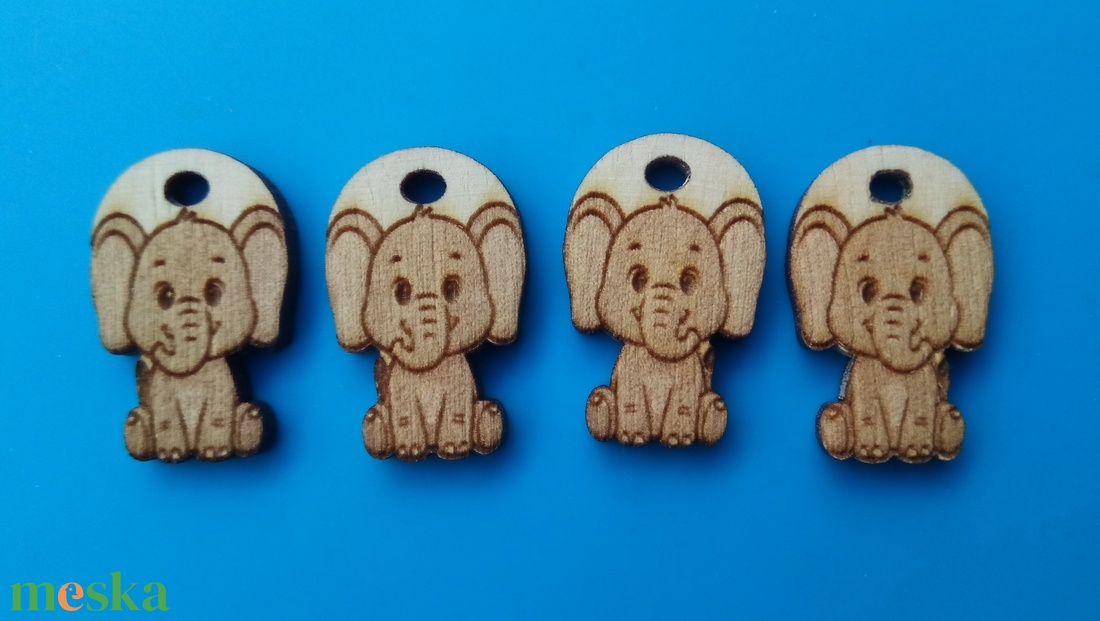 Elefántos cipőfűződísz. Dísz elefánttal. Elefánt mintával készüilt karlánc, bokalánc alapanyag. - ékszer - lábdísz és testékszer - lábgyűrű és lábdísz - Meska.hu