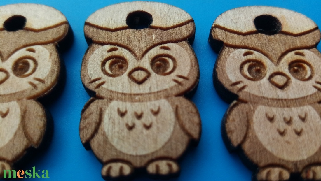 Baglyos cipőfűződísz. Bagoly mintás cipőfűző dísz, karlánc, bokalánc, nyaklánc alapanyag. (Bagoly füzér.) - ékszer - lábdísz és testékszer - lábgyűrű és lábdísz - Meska.hu