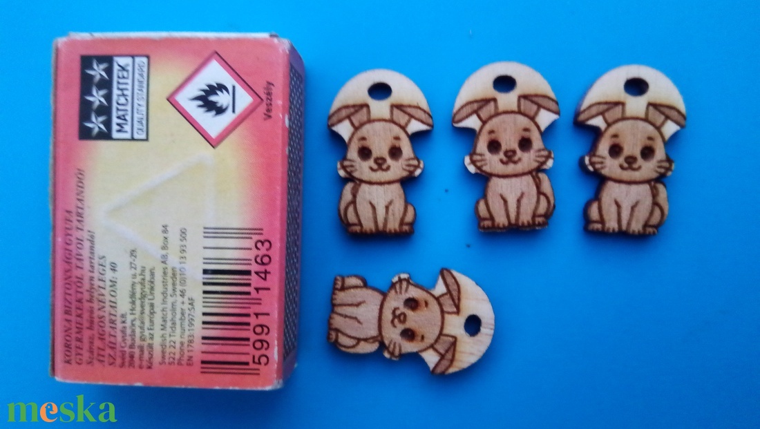 Nyuszis cipőfűződísz. (nyúl, nyuszi,  nyulas mintával.) - ékszer - lábdísz és testékszer - lábgyűrű és lábdísz - Meska.hu