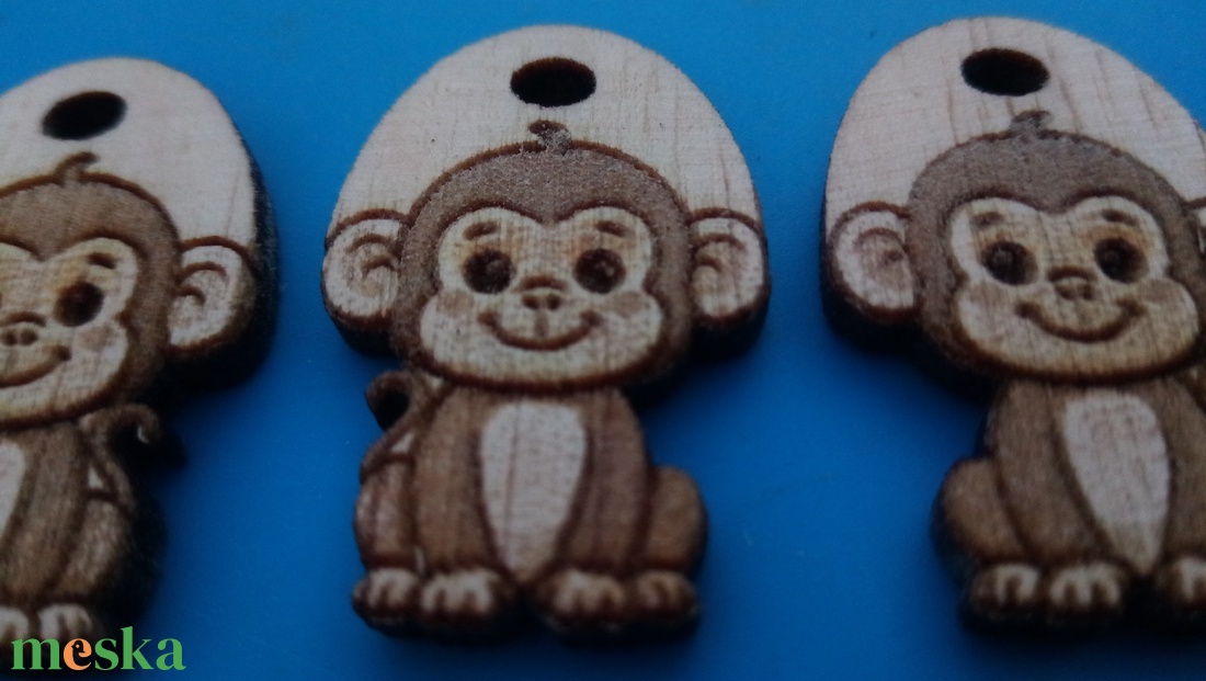 Majmos cipőfűződísz. Majom mintás dísz. Karlánc, bokalánc alapanyag. - ékszer - lábdísz és testékszer - lábgyűrű és lábdísz - Meska.hu