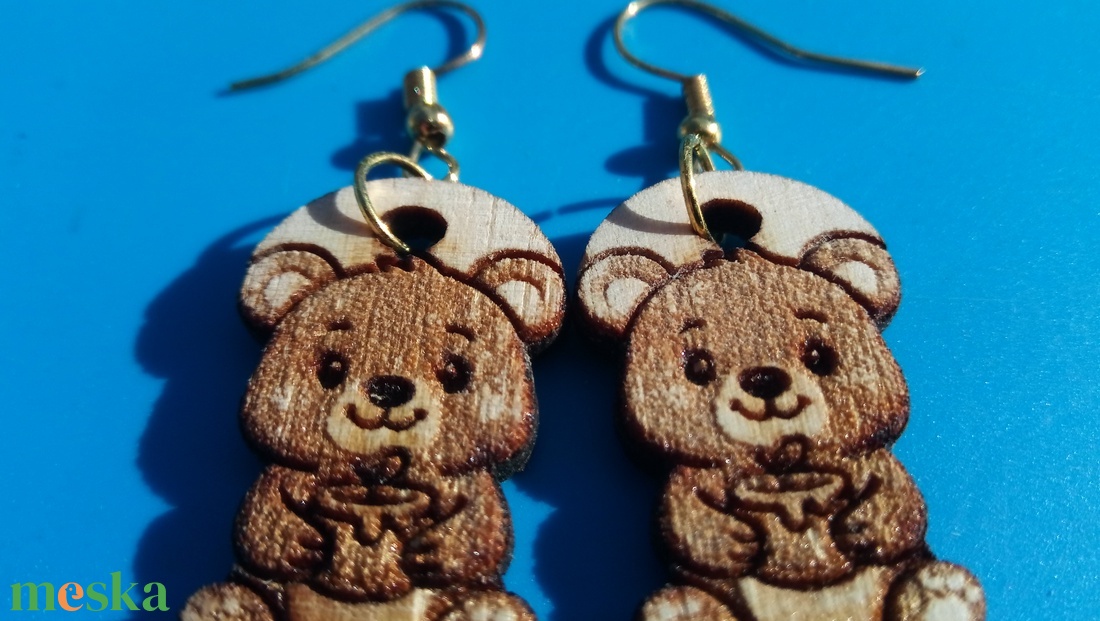 Gravírozott, kivágott macis ( medvés ) fülbevaló. Maci, medve mintával készült füldísz. - esküvő - ékszer - fülbevaló - Meska.hu
