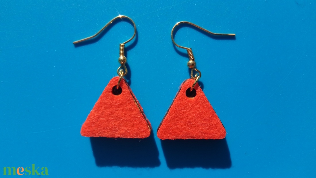 Narancs filc bevonatú egyedi buli fülbevaló. Karácsonyra, szilveszterre, mikulásra, vidám házibuliba vagy ajándékba. - esküvő - ékszer - fülbevaló - Meska.hu