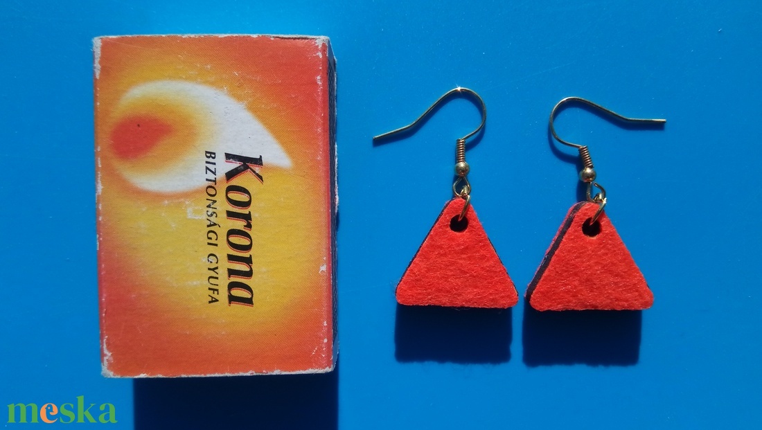 Narancs filc bevonatú egyedi buli fülbevaló. Karácsonyra, szilveszterre, mikulásra, vidám házibuliba vagy ajándékba. - esküvő - ékszer - fülbevaló - Meska.hu