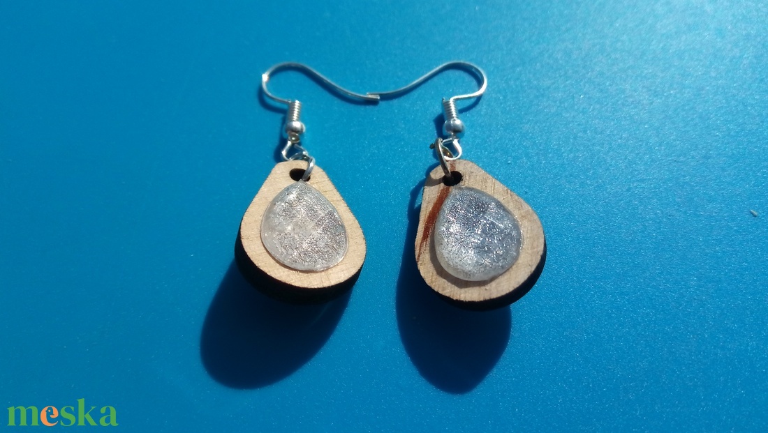 Ezüst csepp strasszos buli fülbevaló Karácsonyra, szilveszterre, mikulásra, vidám házibuliba, koncertre vagy ajándékba. - esküvő - ékszer - fülbevaló - Meska.hu