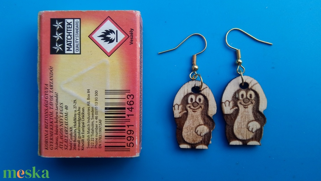 Vakond fülbevaló. Vakondos füldísz vakonddal. Kiváló ajándék lánynak, vidám hölgynek, nőnek szilveszterre vagy bármikor. - esküvő - ékszer - fülbevaló - Meska.hu