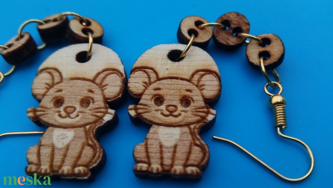 Láncos Egér fülbevaló. Egeres füldísz, egérrel. Kiváló ajándék lánynak, vidám hölgynek, nőnek szilveszterre. - esküvő - ékszer - fülbevaló - Meska.hu