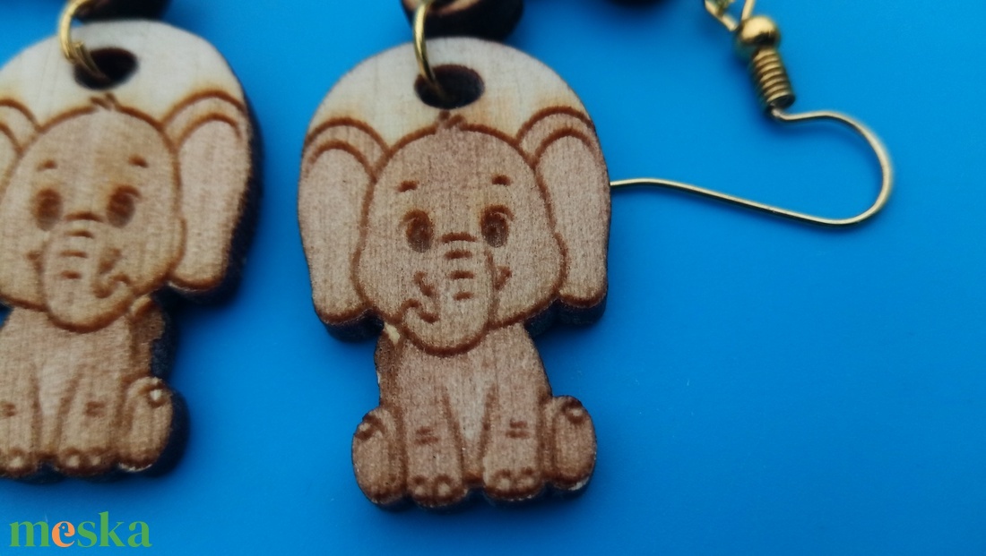 Láncos Elefánt fülbevaló. Elafántos füldísz elafánttal Kiváló ajándék lánynak, vidám hölgynek nőnek szilveszterre. - esküvő - ékszer - fülbevaló - Meska.hu