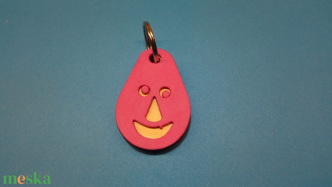 Rózsaszín, Nevető kulcstartó. Vidám gyerekeknek, vicces felnőtteknek, humoros öregeknek vagy szomorúaknak ajándékba.  - táska & tok - kulcstartó & táskadísz - kulcstartó - Meska.hu