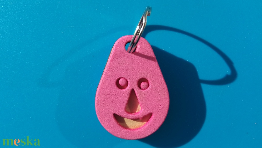 Rózsaszín, Nevető kulcstartó. Vidám gyerekeknek, vicces felnőtteknek, humoros öregeknek vagy szomorúaknak ajándékba.  - táska & tok - kulcstartó & táskadísz - kulcstartó - Meska.hu
