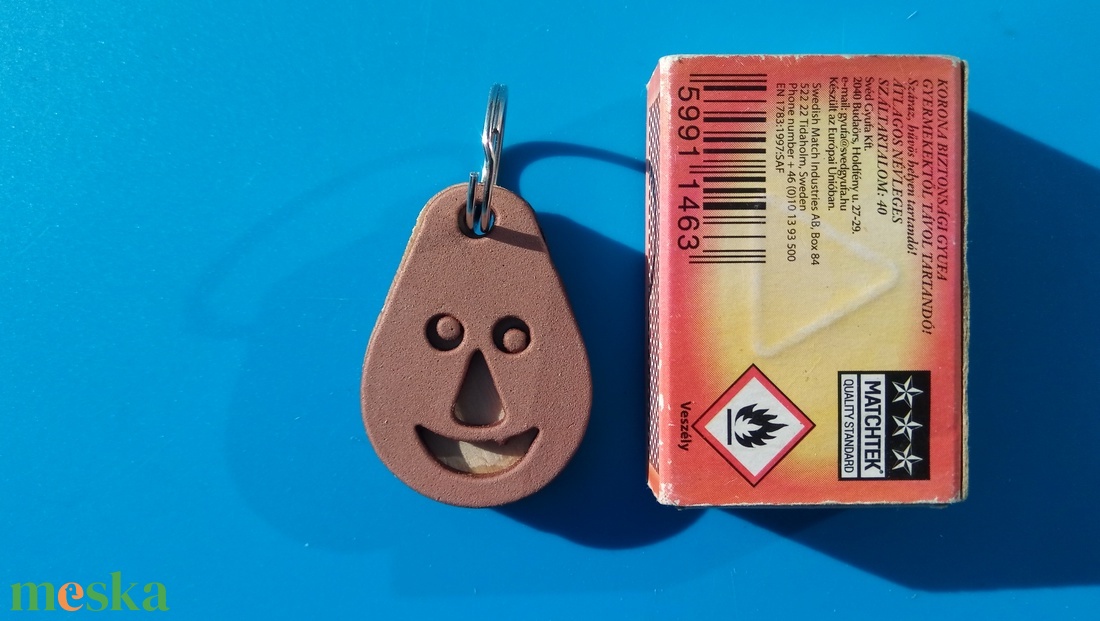 Barna, Nevető kulcstartó. Vidám gyerekeknek, vicces felnőtteknek, humoros öregeknek vagy szomorúaknak ajándékba.  - táska & tok - kulcstartó & táskadísz - kulcstartó - Meska.hu