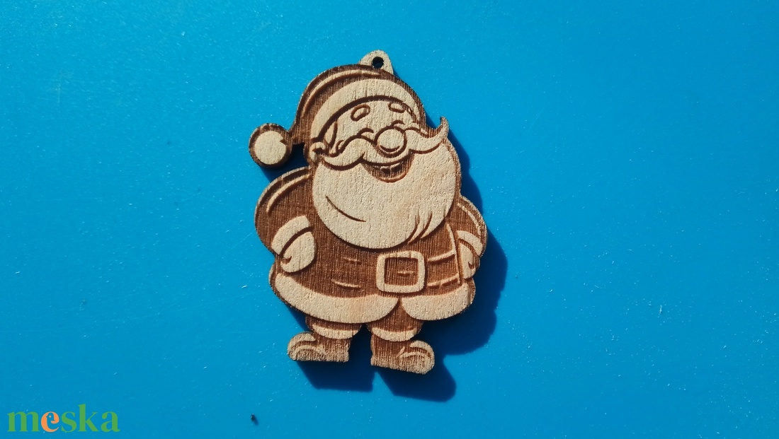 Mikulás karácsonyfadísz. Vagy visszapillantó, táska, hátizsák, csillár, szerkrényajtó függő dísz. Ajándékba is tökéletes - karácsony - karácsonyi lakásdekoráció - karácsonyfadíszek - Meska.hu