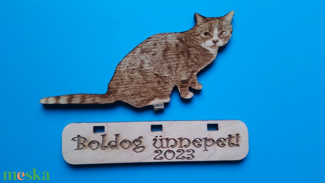 Saját fotód alapján készített gravírozott vitrin dísz. Egyedi talpfelirattal, kétoldalas kidolgozással. (2 db csomag.) - esküvő - dekoráció - asztaldísz - Meska.hu