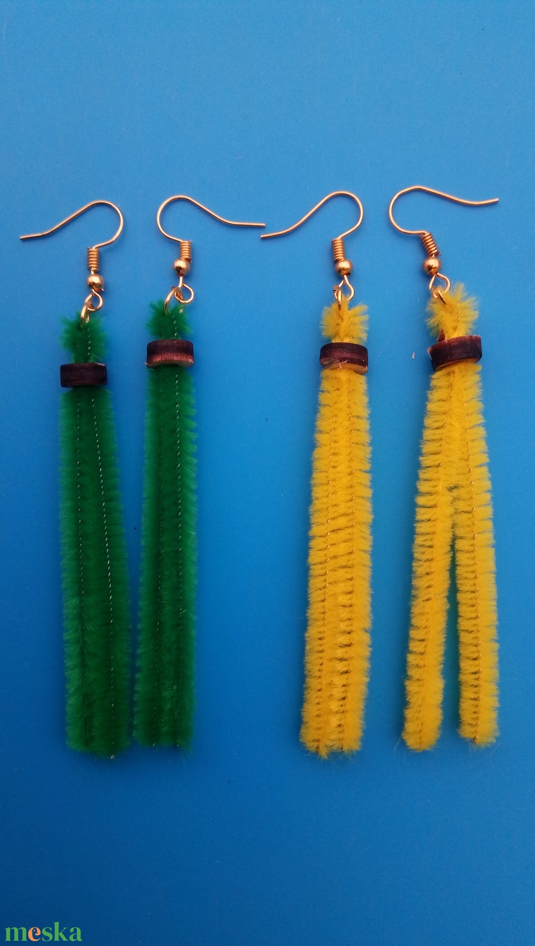 Boa fülbevalók Pirosboa, Narancsboa, Zöldboa, Rózsaboa várja új fülének jelentkezését. Lányoknak hölgyeknek alkalmi dísz - ékszer - fülbevaló - lógó fülbevaló - Meska.hu