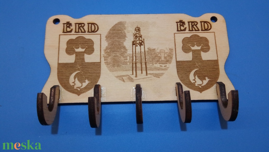 Fali kulcstartó, Érd városának harang és címer mintájával. - otthon & életmód - dekoráció - fali és függő dekoráció - fali kulcstartó - Meska.hu