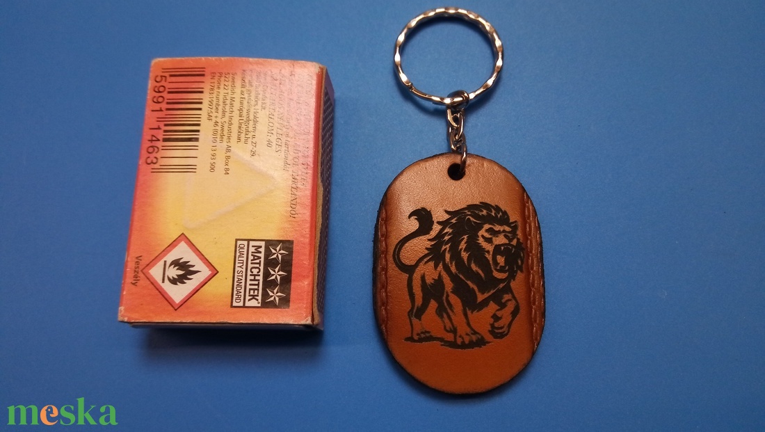 Oroszlános kulcstartó. Oroszlán mintás bőr kulcsdísz, fiú, férfi, állatbarát, macska kevelő számára. - táska & tok - kulcstartó & táskadísz - kulcstartó - Meska.hu