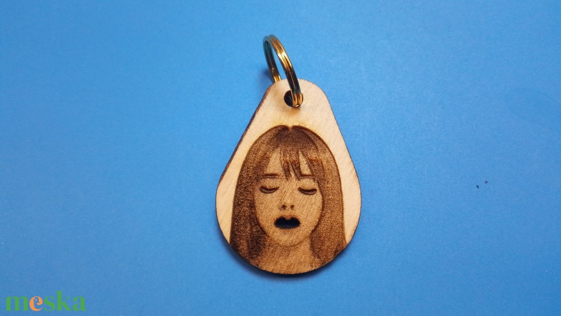 Pajzán kulcstartó. Tátika 1. Kedves női arc, egy kis csavarral. Férfiaknak kiváló ajándék. Persze, célzás nélkül. ;-) - táska & tok - kulcstartó & táskadísz - kulcstartó - Meska.hu