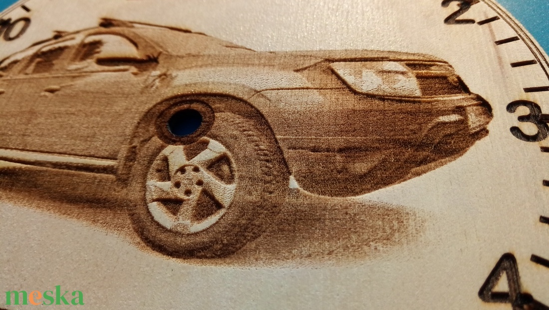 Dacia Duster mintás falióra. Autós quarc óra, daciasnak, férfinak, fiúnak, terepjárósnak ajándékba. Időmérő a garázsba. - otthon & életmód - dekoráció - fali és függő dekoráció - falióra & óra - Meska.hu