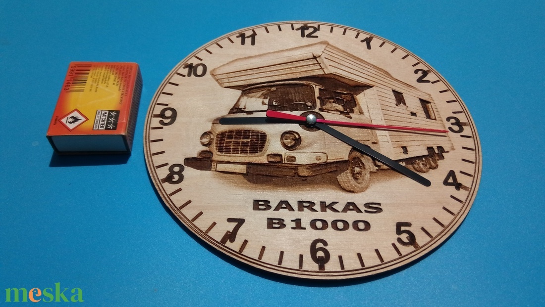 Barkas lakóautó mintás falióra. Quarc óra, barkasosnak, veteránosnak, férfinak, fiúnak, autósnak, NDK, DDR, 2T őrültnek. - otthon & életmód - dekoráció - fali és függő dekoráció - falióra & óra - Meska.hu
