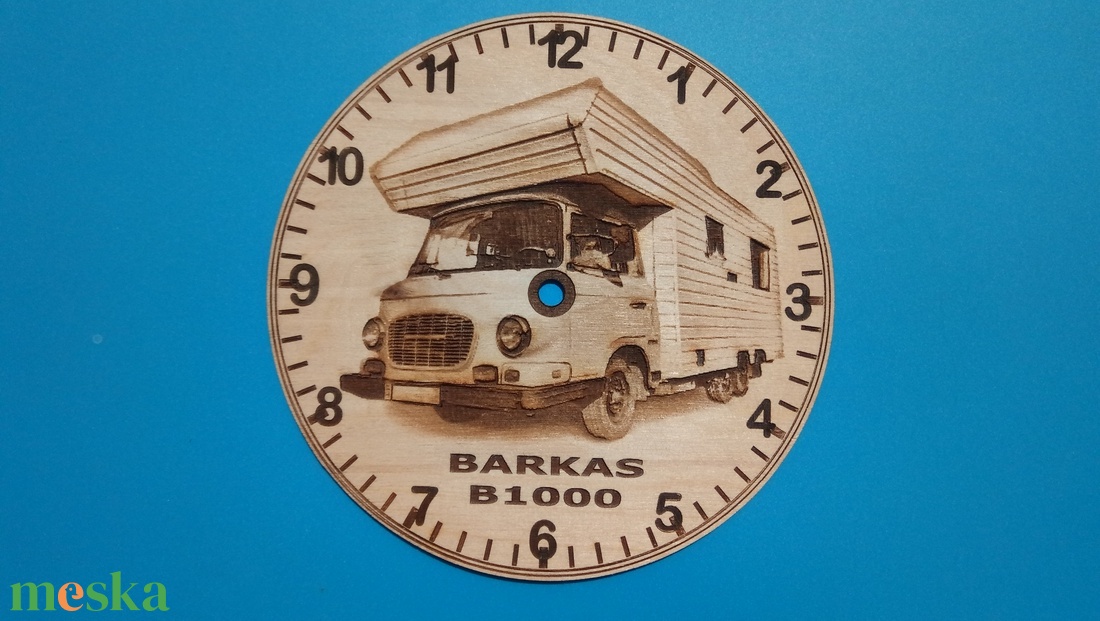 Barkas lakóautó mintás falióra. Quarc óra, barkasosnak, veteránosnak, férfinak, fiúnak, autósnak, NDK, DDR, 2T őrültnek. - otthon & életmód - dekoráció - fali és függő dekoráció - falióra & óra - Meska.hu