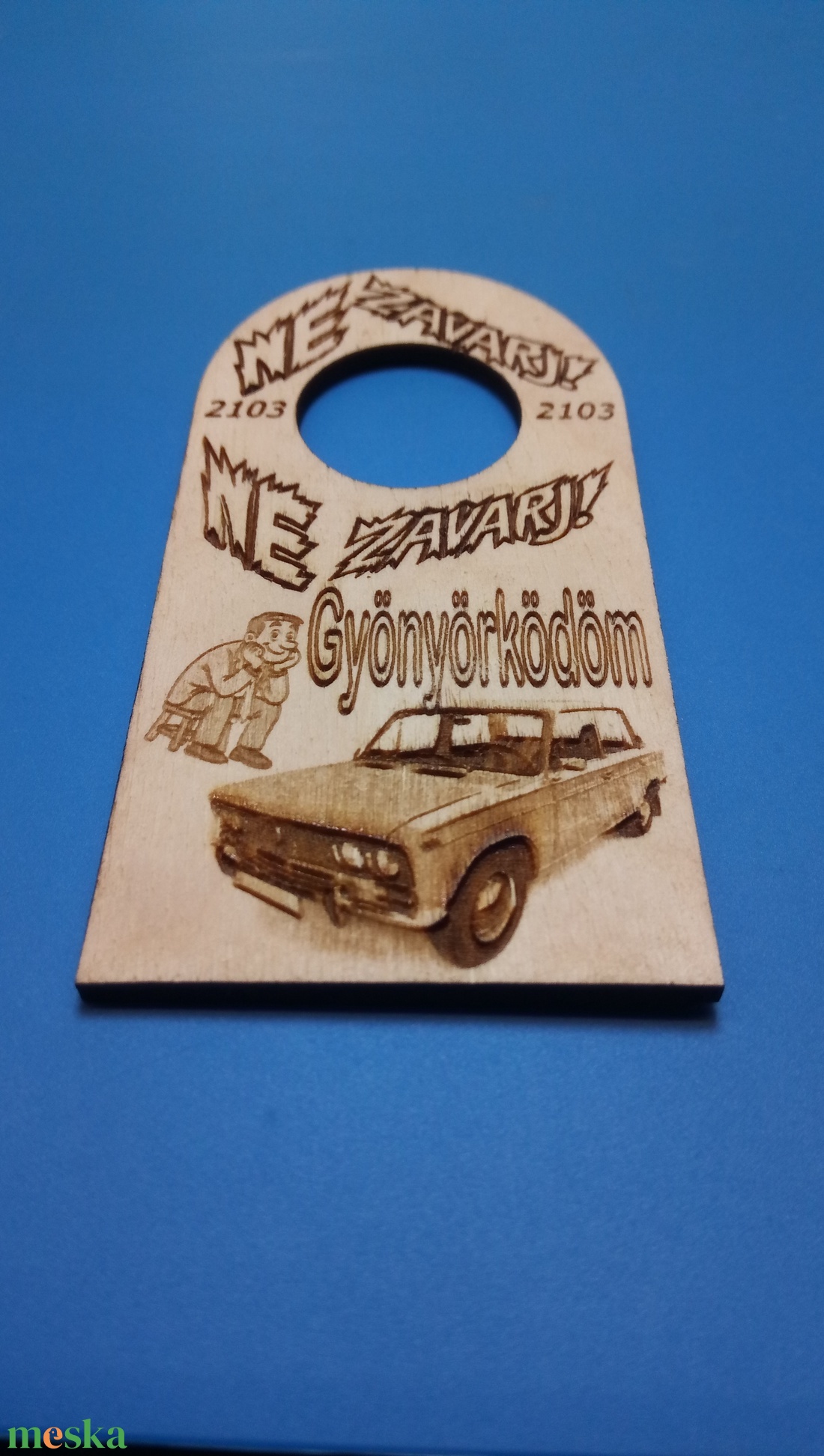 LADA 2103 mintás NE ZAVARJ! tábla. Vicces, humoros ajándék ladásnak, veteránosnak, autósnak férfinak zsigulisnak srácnak - esküvő - dekoráció - tábla & jelzés - Meska.hu