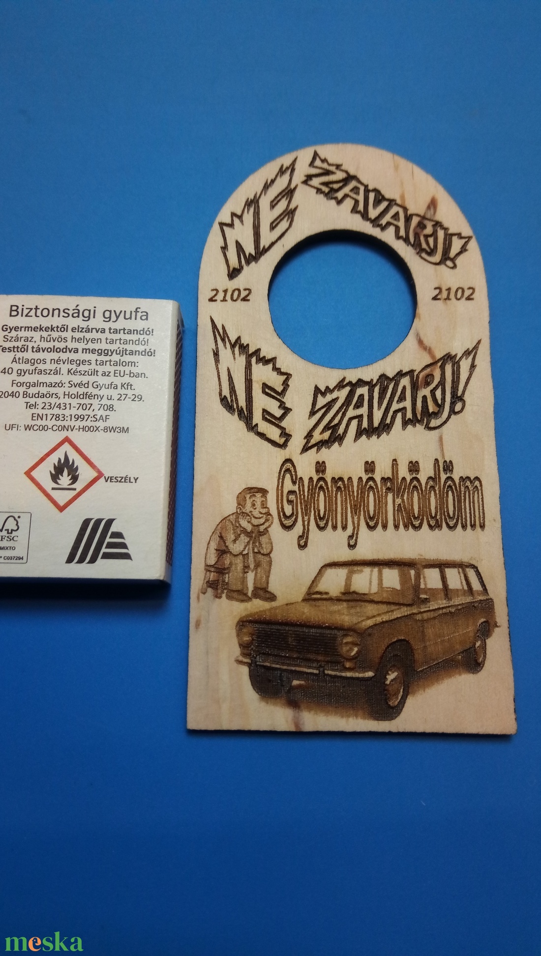 LADA 2102 mintás, NE ZAVARJ! tábla. Vicces, humoros ajándék Netábla, ladásnak, autósnak, veteránosnak, férfinak, fiúnak. - esküvő - dekoráció - tábla & jelzés - Meska.hu