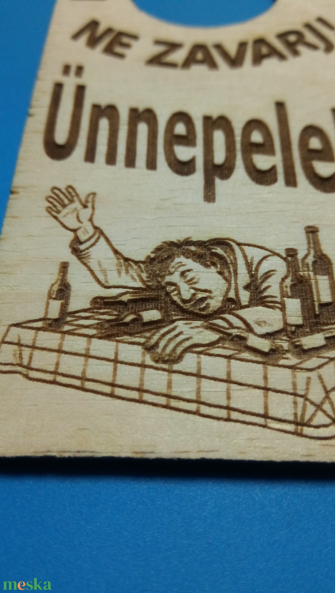 NE ZAVARJ! Ünnepelek. feliratú Netábla. Névnapra, szülinapra, ünnepre, kocsmázásra, és minden fenkölt alkoholra. kalomra - esküvő - dekoráció - tábla & jelzés - Meska.hu