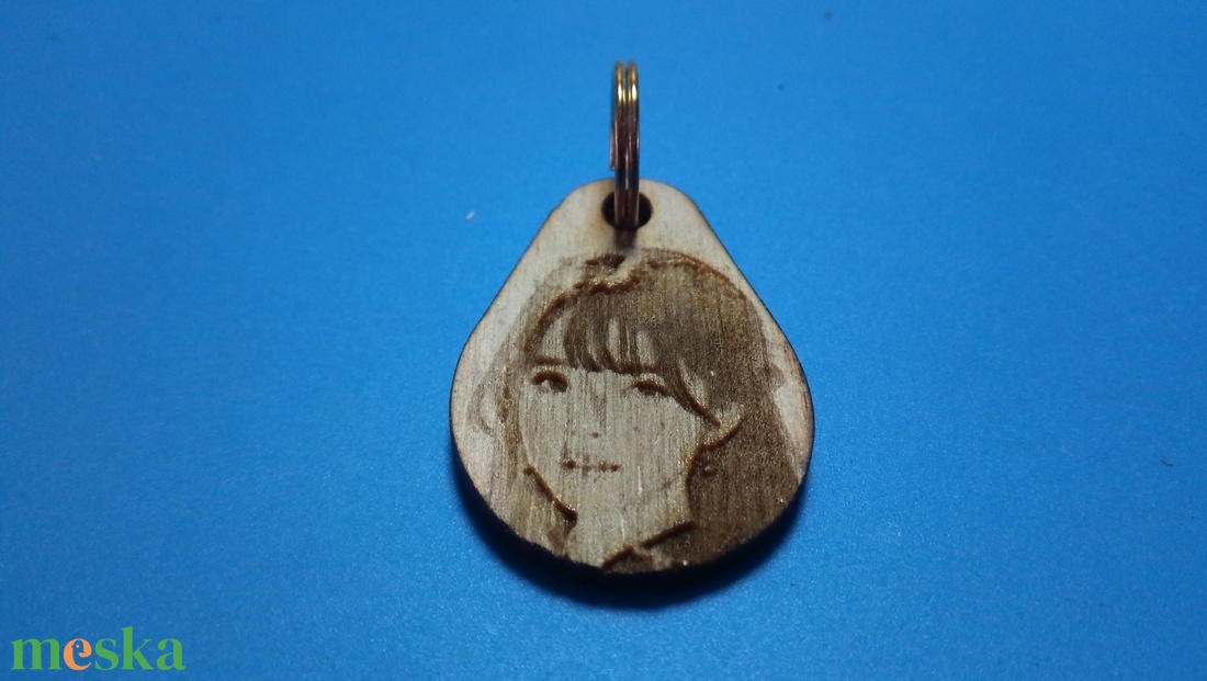 Szerelmi ajándék. Portré kulcstartó, szerelmed képével egyedileg elkészítve. (A minta női arc is megvásárolható.) 1 - táska & tok - kulcstartó & táskadísz - kulcstartó - Meska.hu