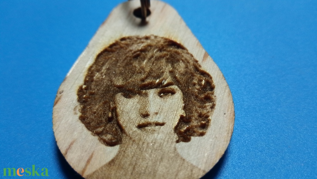 Szerelmi ajándék. Portré kulcstartó, szerelmed képével egyedileg elkészítve. (A minta női arc is megvásárolható.) 5 - táska & tok - kulcstartó & táskadísz - kulcstartó - Meska.hu