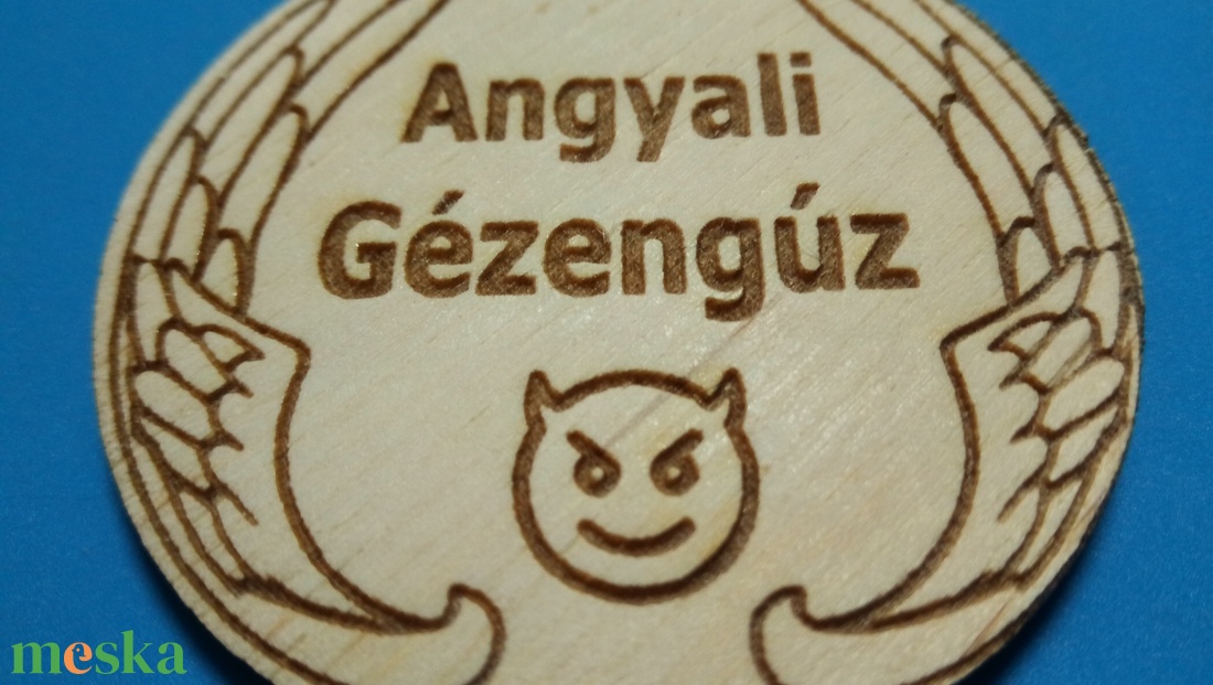 Humoros medál, gyerek dícséretével. Egyedi ajándék gyermeknek, keresztfiúnak, szomszédnak. Angyali Gézengúz - ékszer - nyaklánc - medálos nyaklánc - Meska.hu