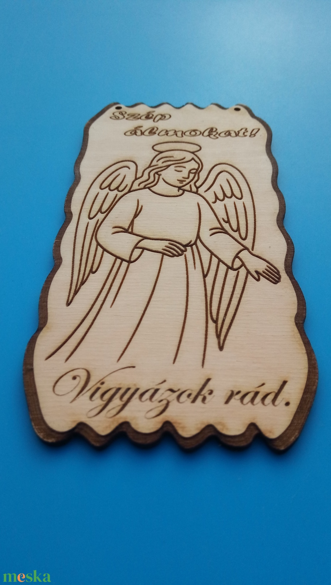 Húsvéti gyerek ajándék. Szép, gravírozott álomőrző. Őrangyal kép gyerekszobába, gyerekágy fölé, megnyugtatásnak, dísznek - otthon & életmód - dekoráció - kép & falikép - fából készült kép - Meska.hu