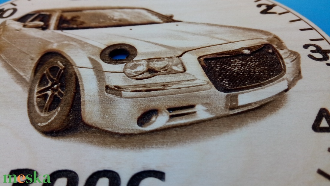 Húsvétra, ajándékba: Chrysler 300C mintás falióra. USA autó rajongónak, veteránosnak. - otthon & életmód - dekoráció - fali és függő dekoráció - falióra & óra - Meska.hu